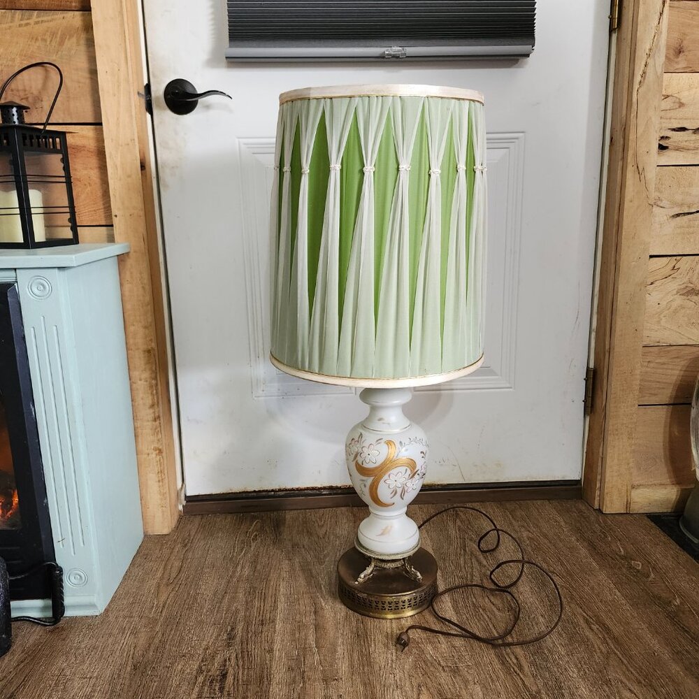 Vintage 3 way lamp with shade